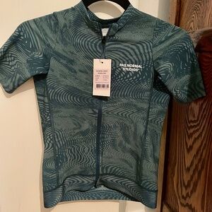 NWT Women’s XS Pas Normal Studios Essential Jersey